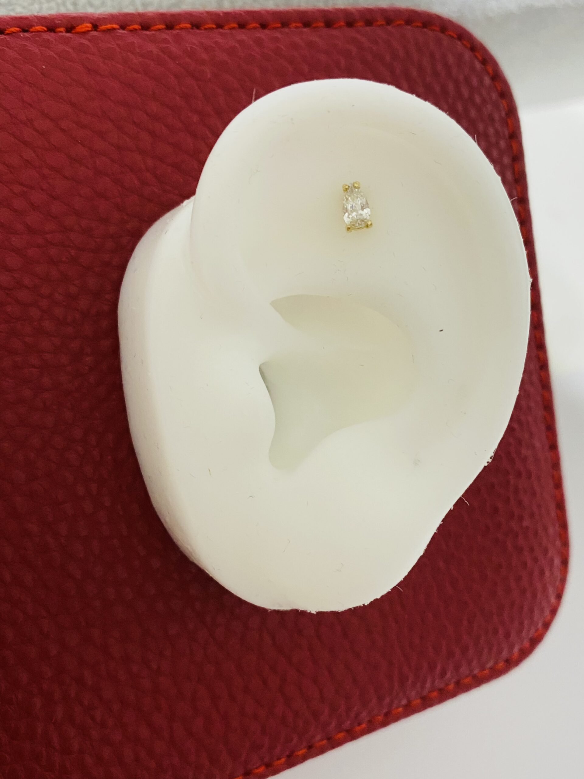 14k gold earrings pierce GO28