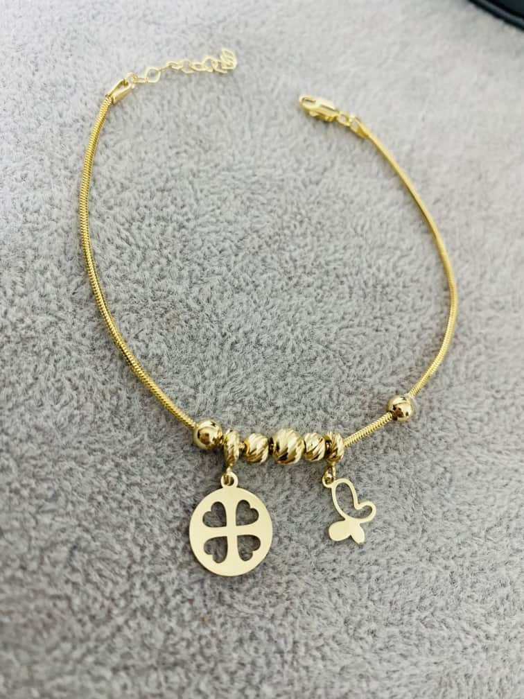 14kmgold bracelet with different charms B30