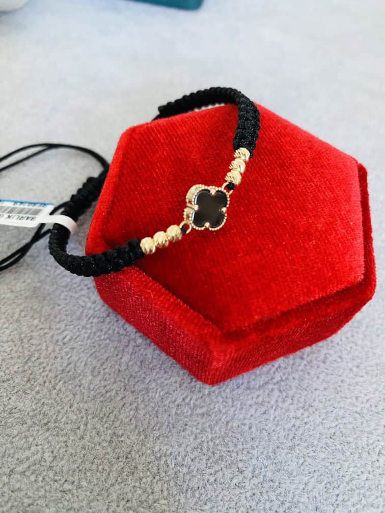 14k gold black and gold beads and black charm bracelet JAN25