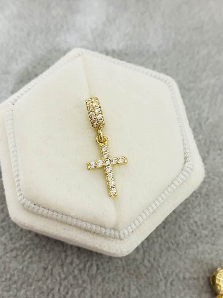 14k gold charm cross with white stones IAN15