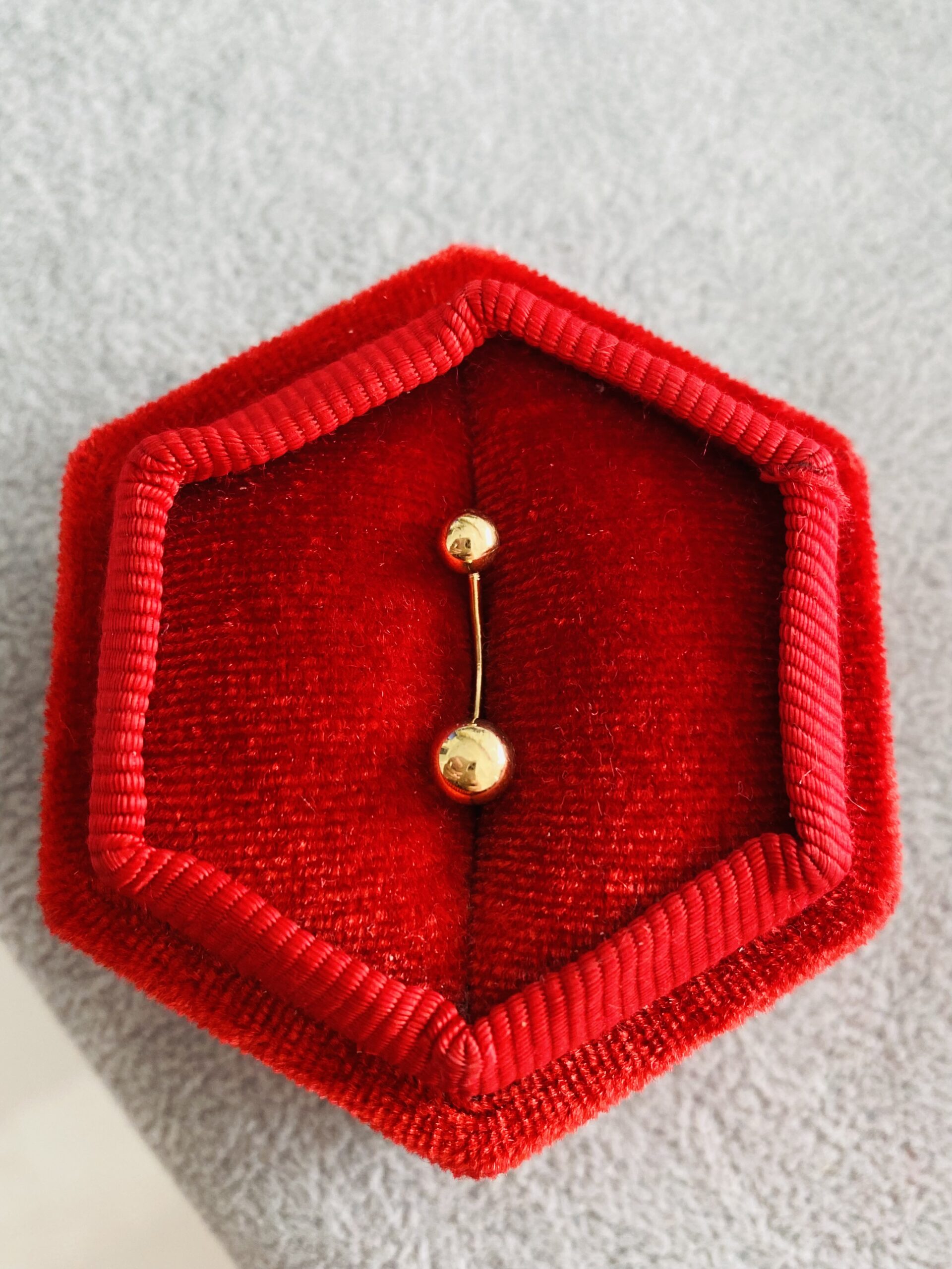 14k Gold belly piercing BST7