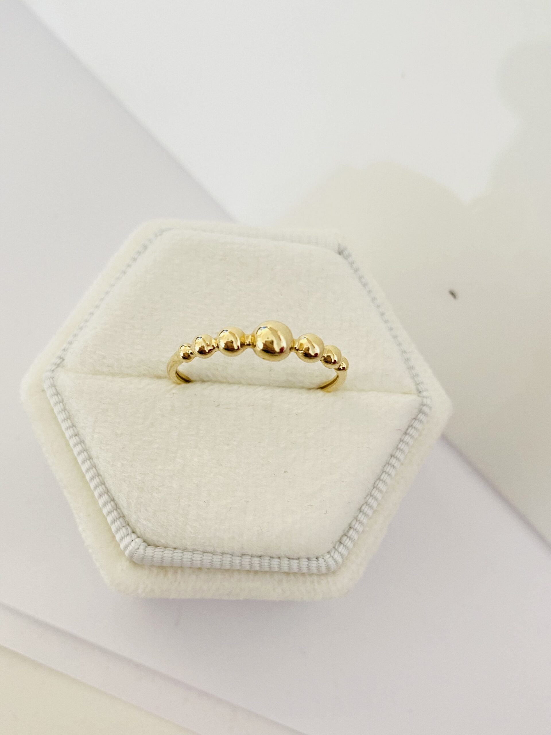 14k gold ring ST19 size 17/57/Q