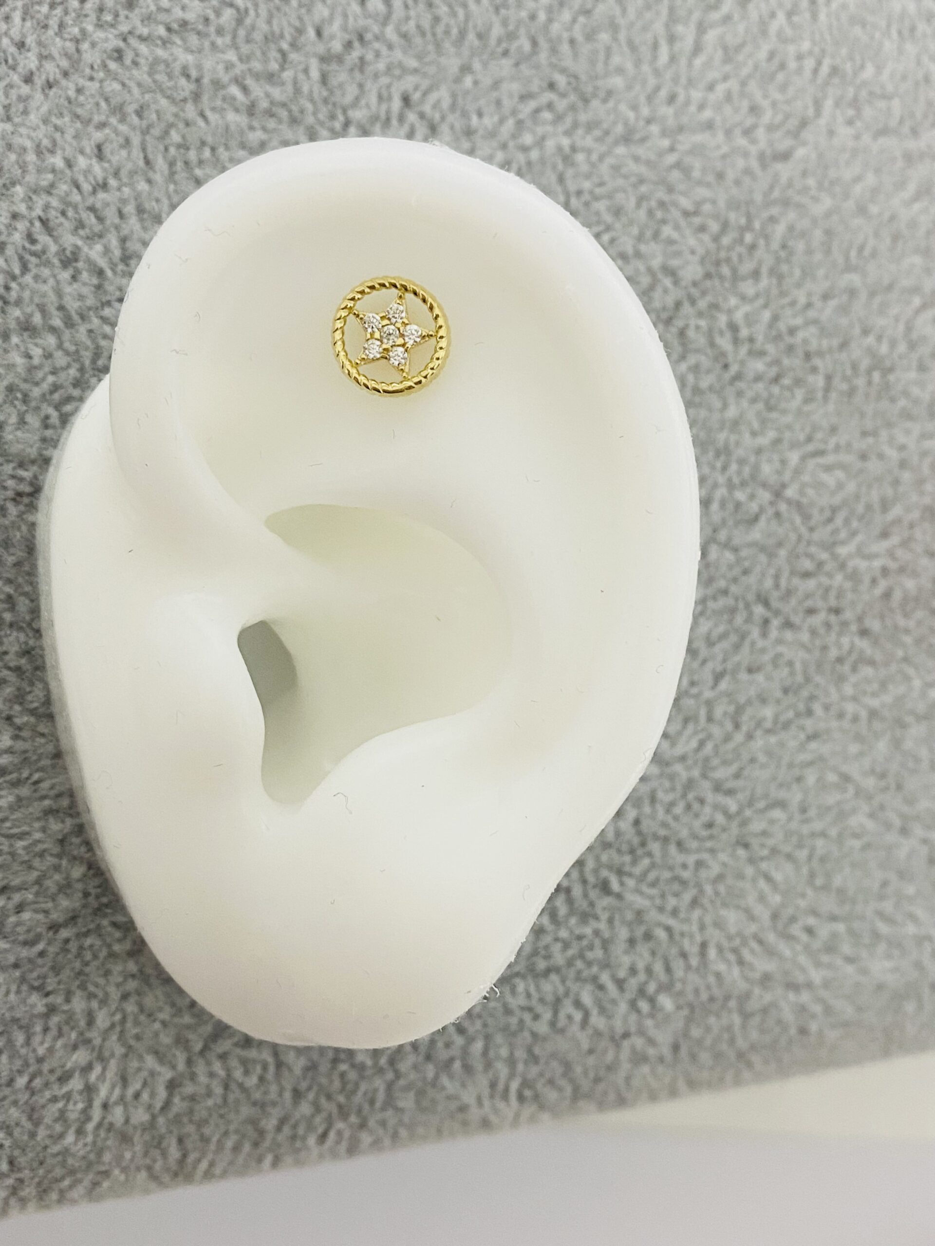 14k gold earrings pierce GO9