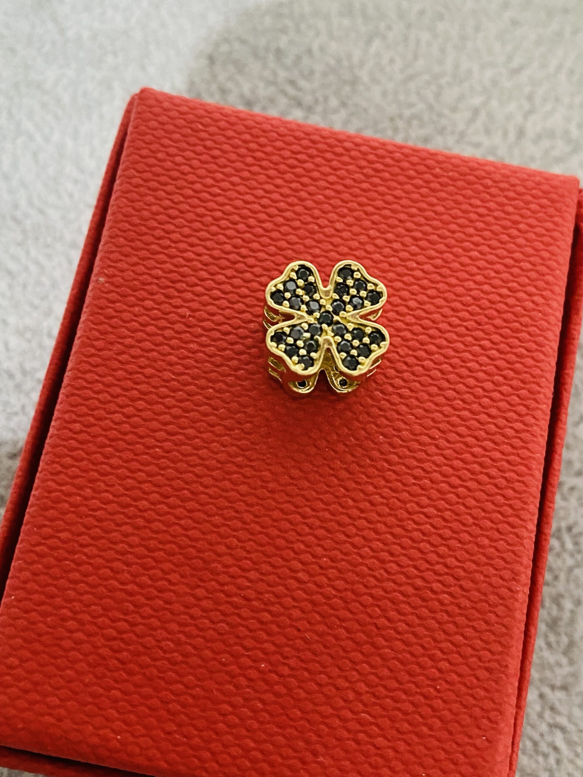 14k gold charm AUG15