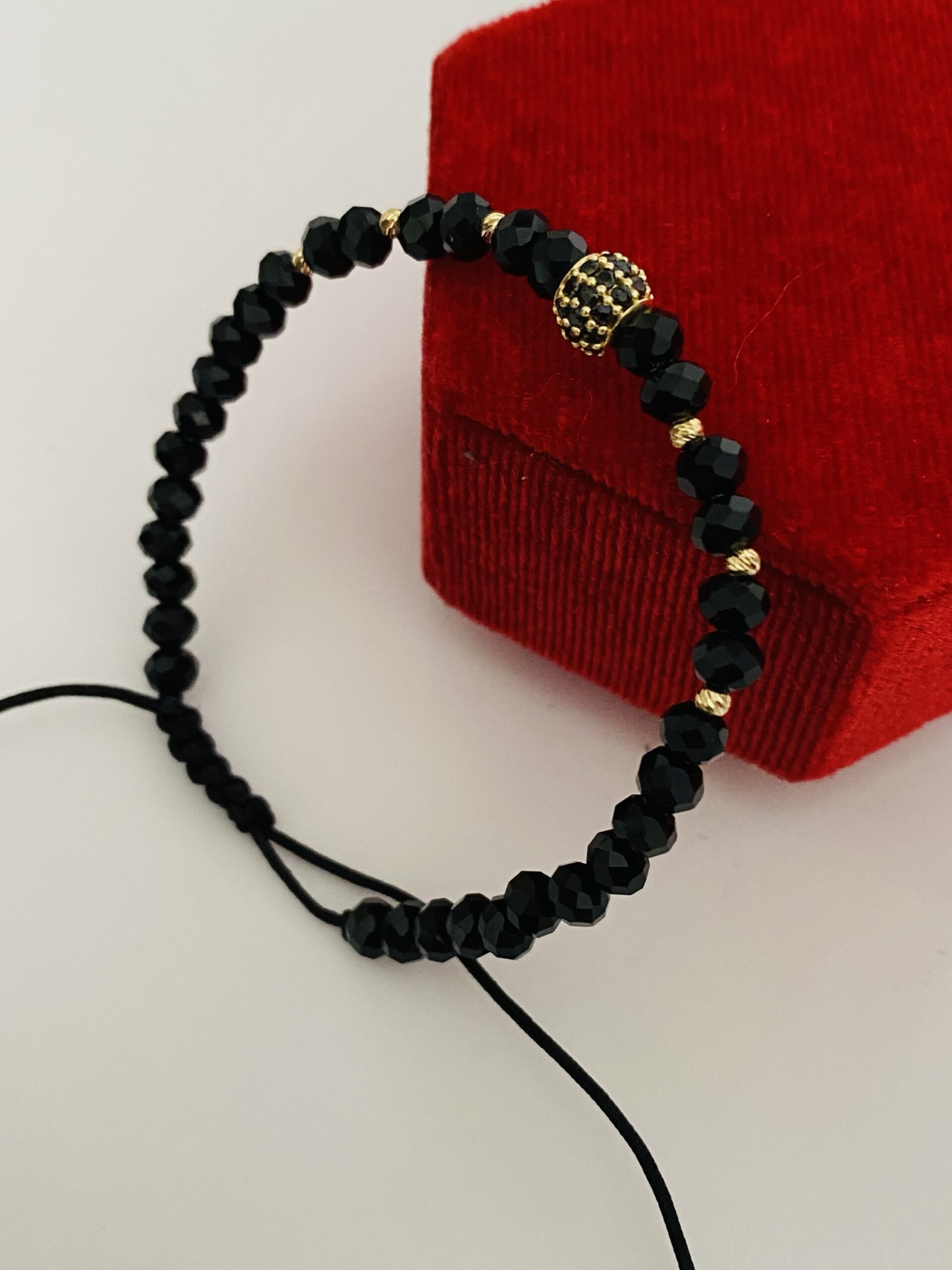 14k Gold string bracelet NOVE10