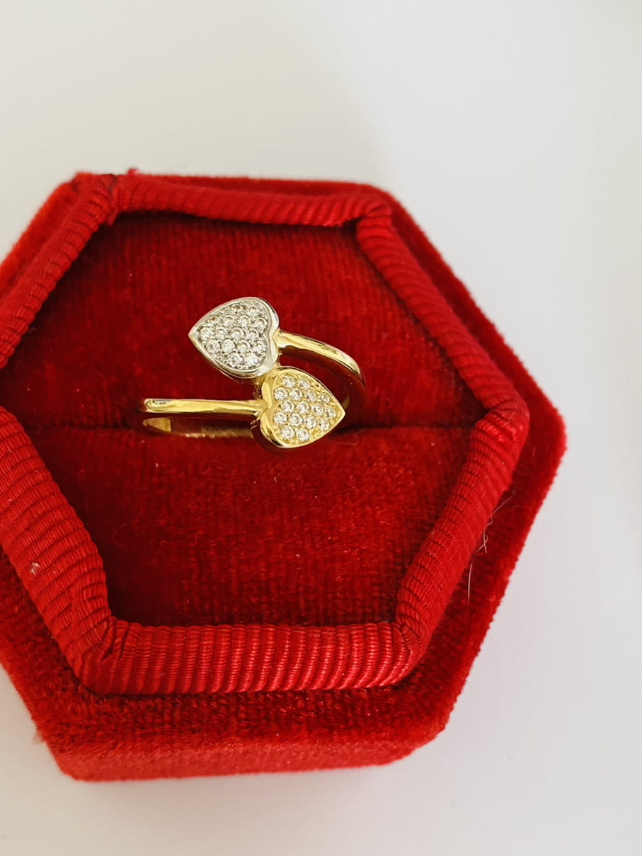 14k gold ring July 9 size 15/55/P
