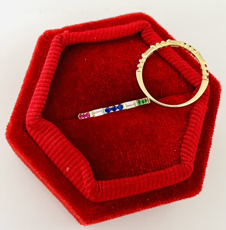 14k gold NEW ring 11R0076