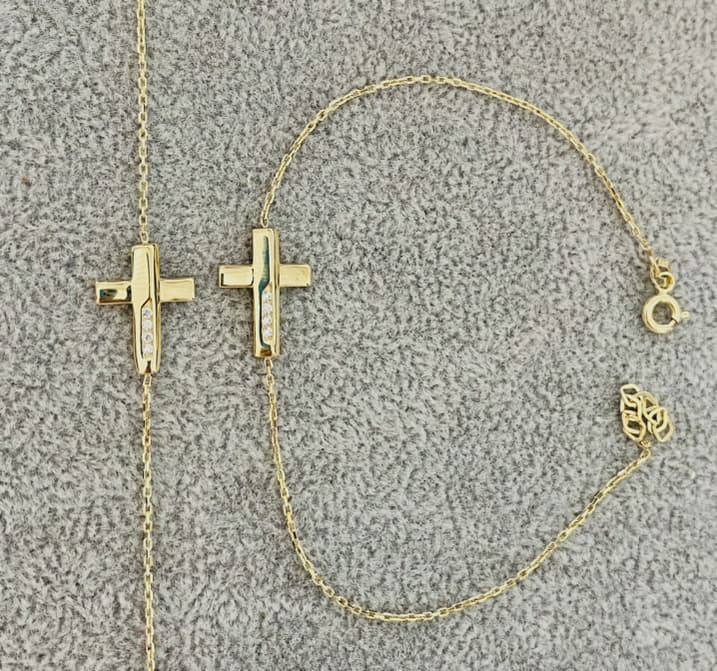 14k gold New bracelet 11B0106