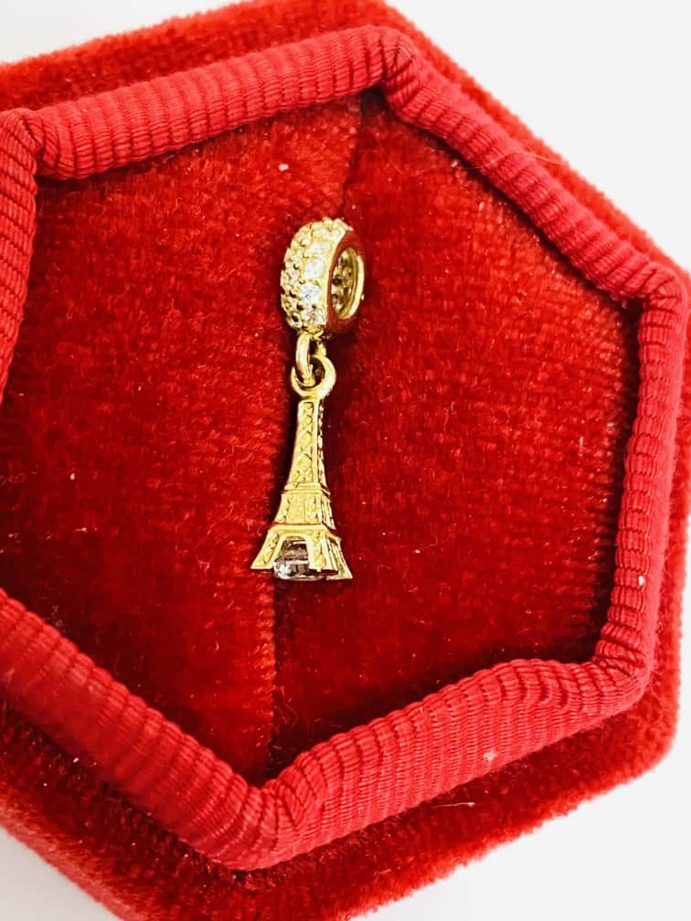 14k Gold Bracelet Pendant 01Jan007