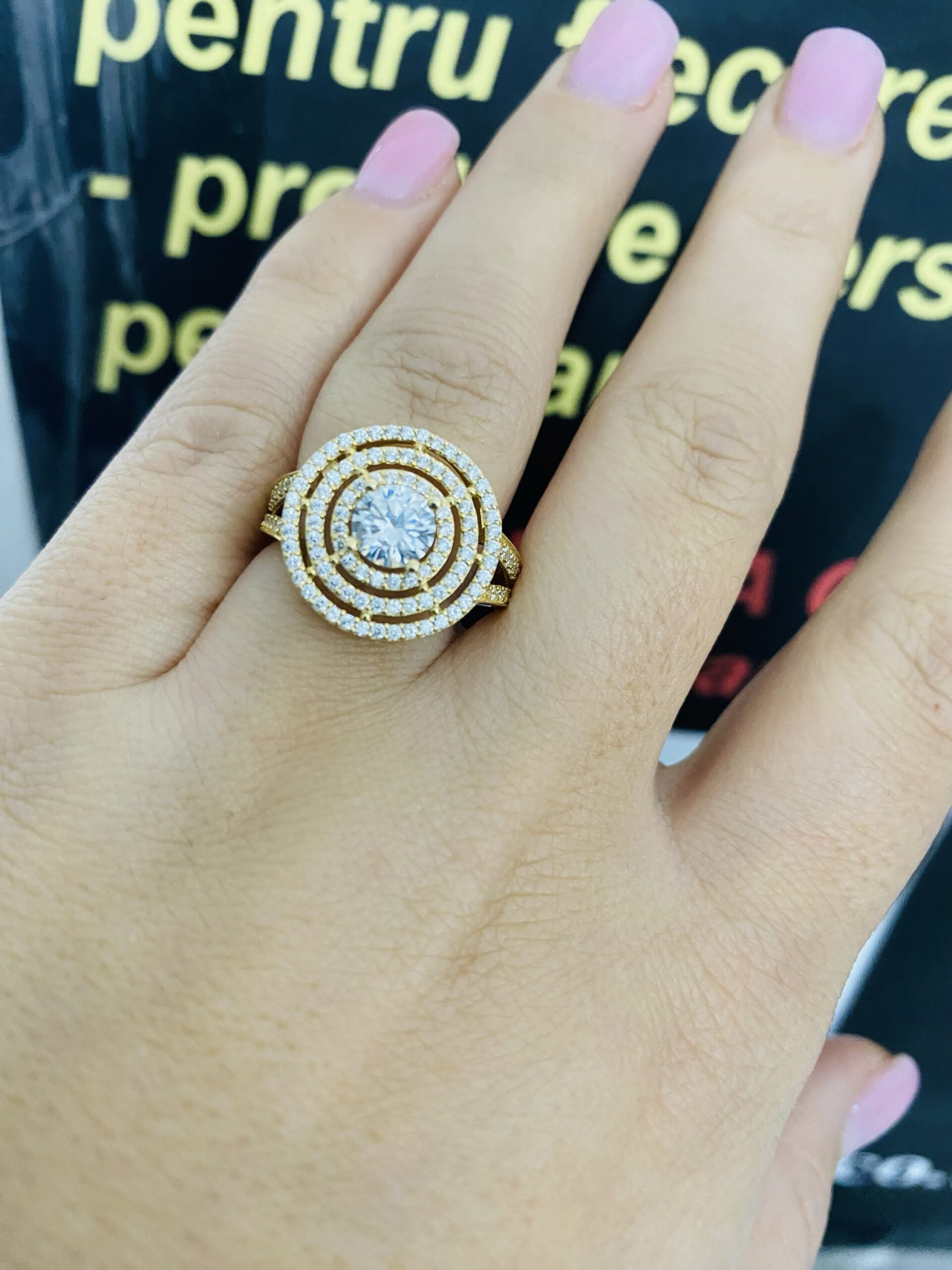 14k gold ring size 19/59/S NRE2535