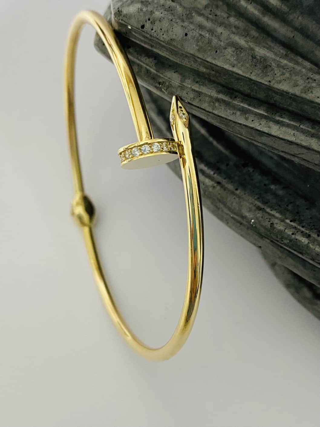 14k gold empty bangle bracelet 25MRTE07