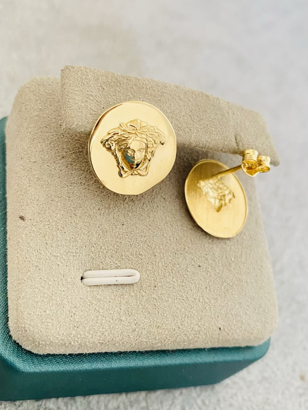 14k gold Medusa earrings 15mm