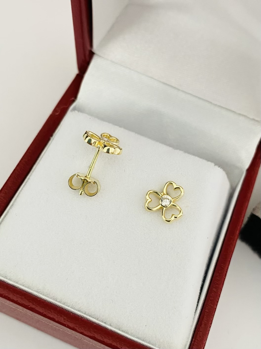 14k gold earring New stock INE251