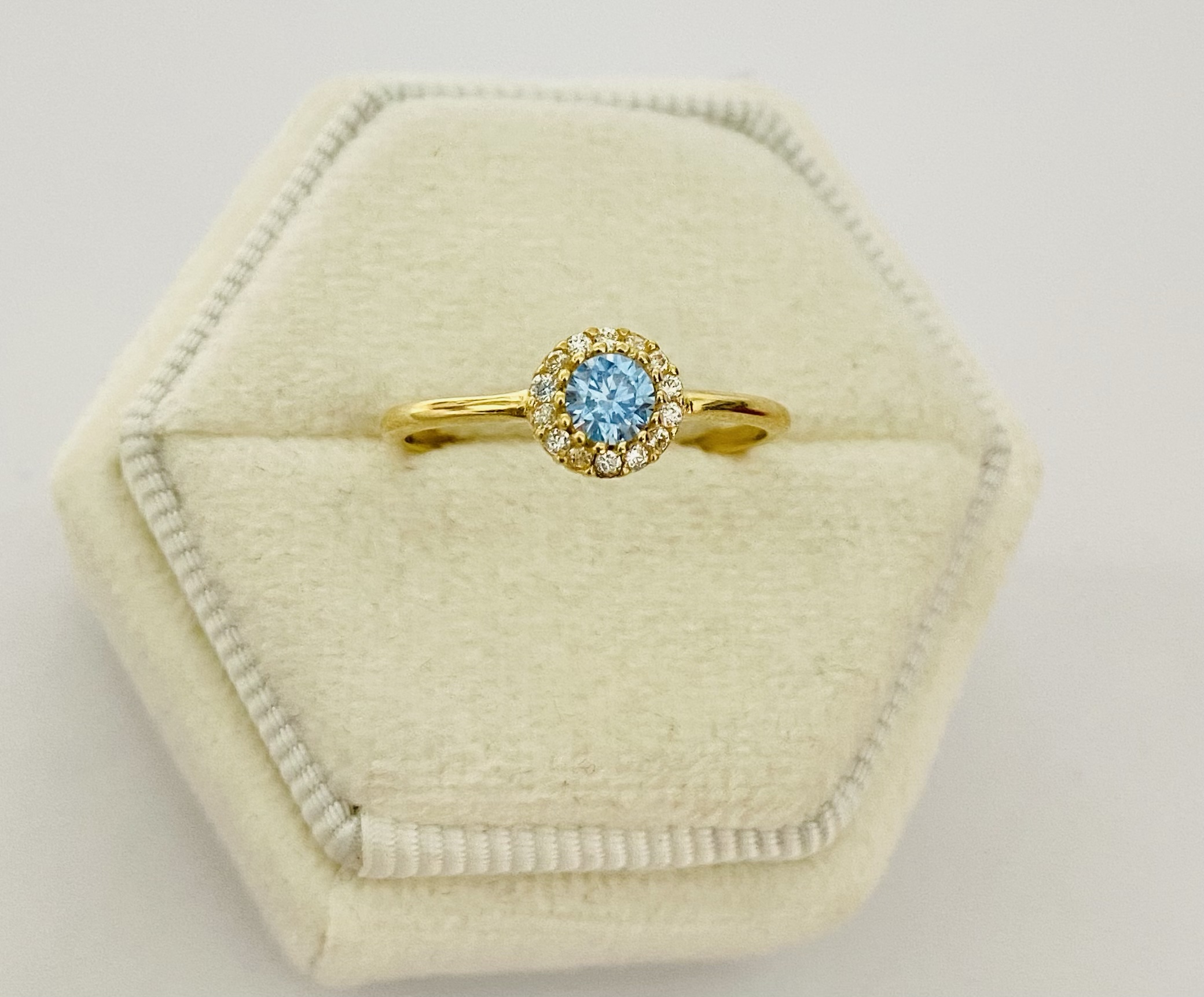 14k gold NEW ring 11R0295