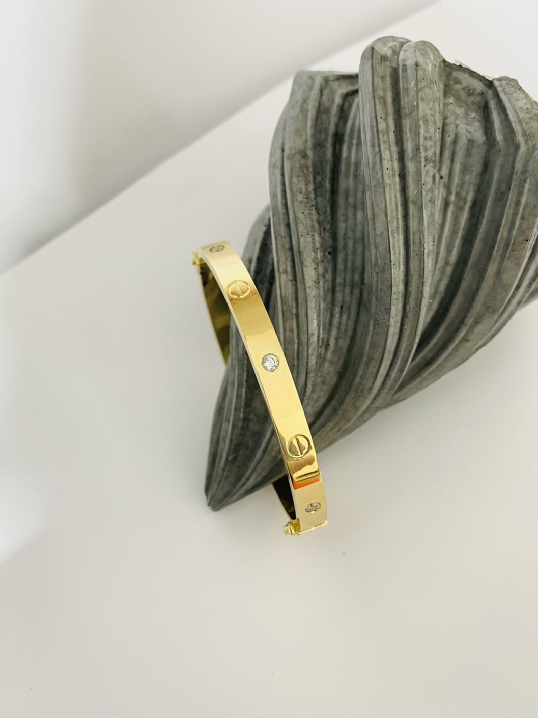 14k Gold NEW bracelet 25 JUBR006