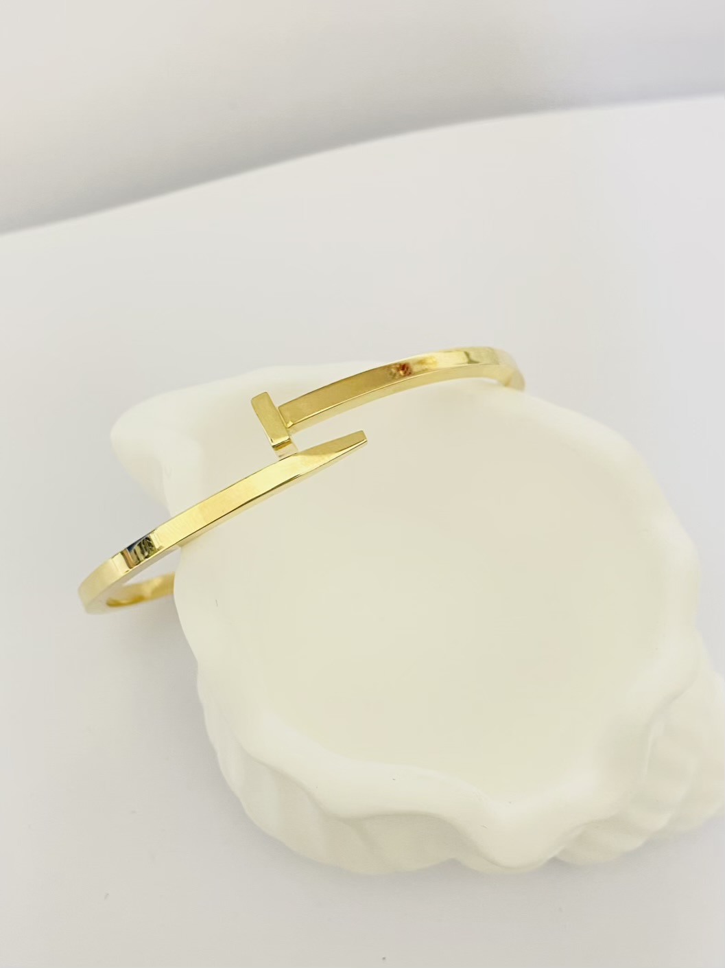 14k Gold NEW bracelet 25 JUBR007