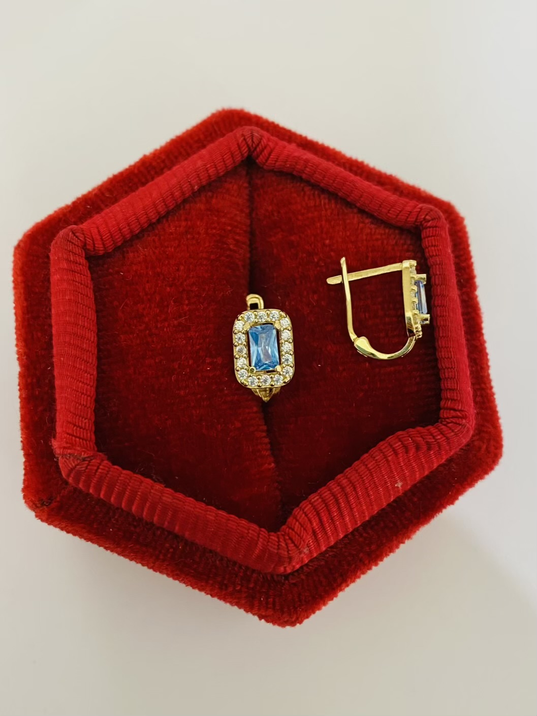 14k gold earrings 25Iuly035