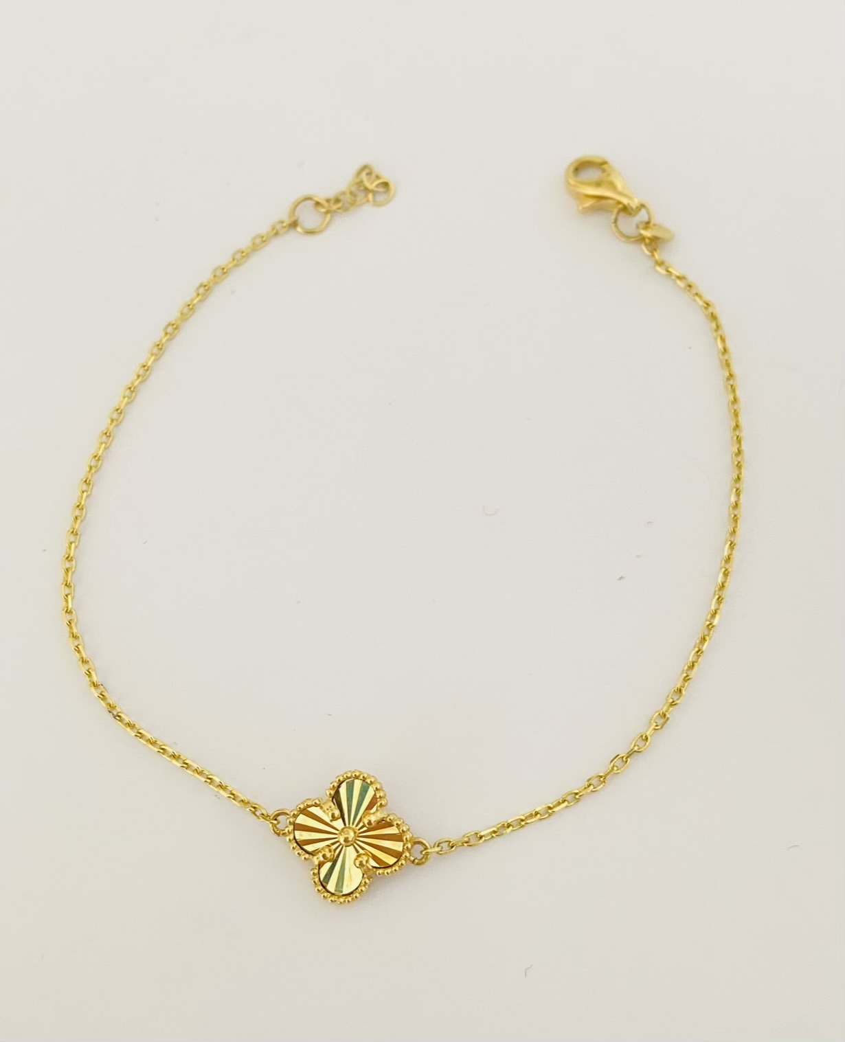 14k gold 10mm clover bracelet 25ST-913C