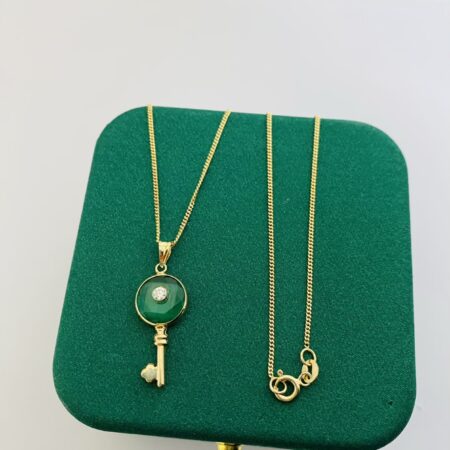14k  gold  Chain and Pendant 25GUST18
