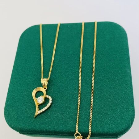 14k  gold  Chain and Pendant 25GUST37