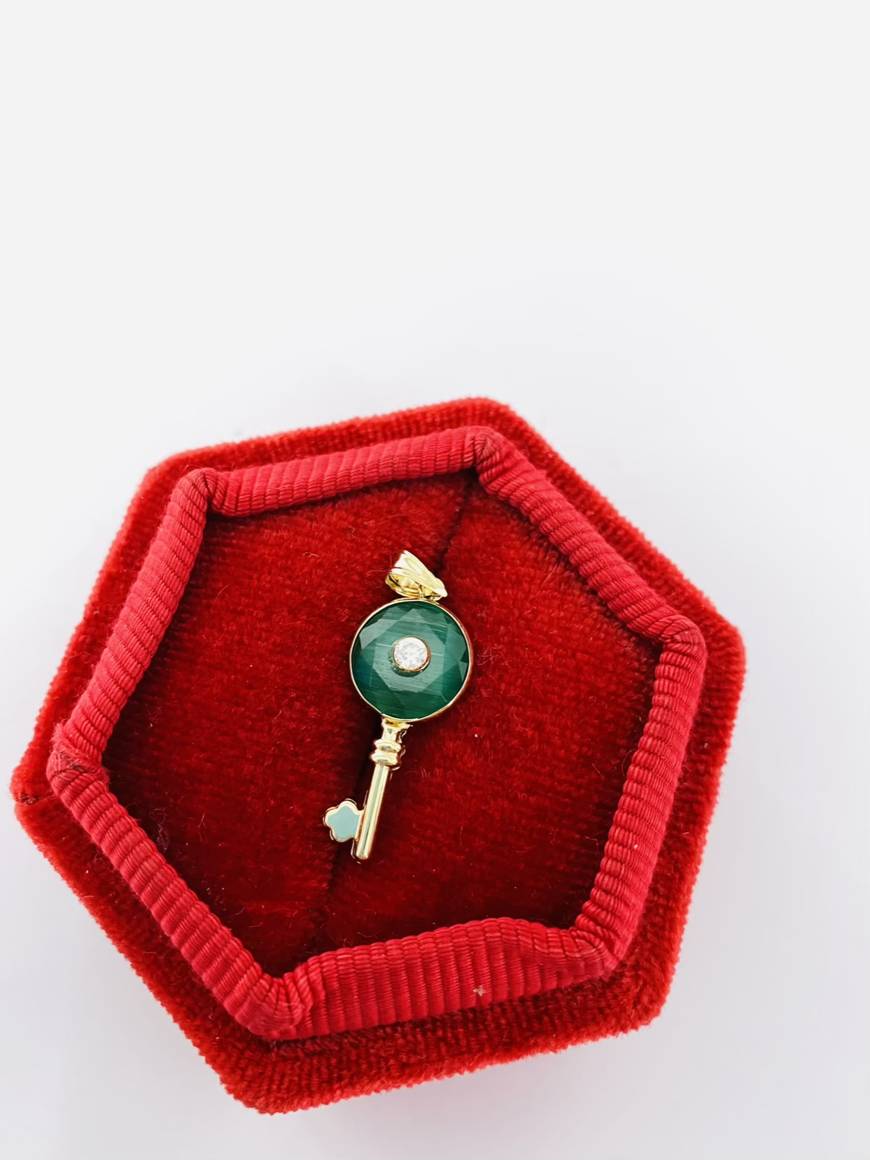 14k gold Pendant 25AGST827