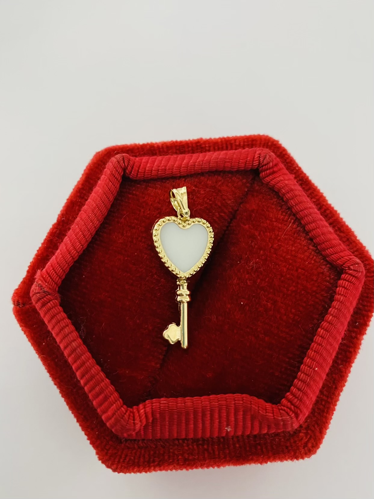 14k gold Pendant 25AGST828