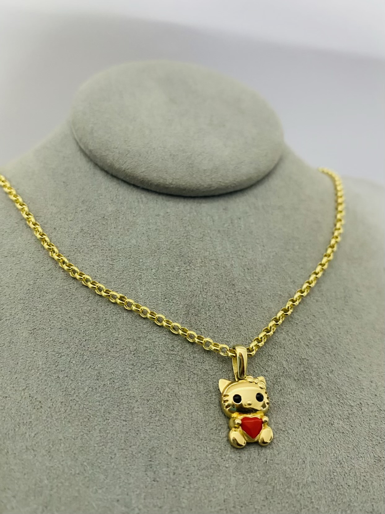 14k gold Chain and Pendant 35cm 25OCTB009