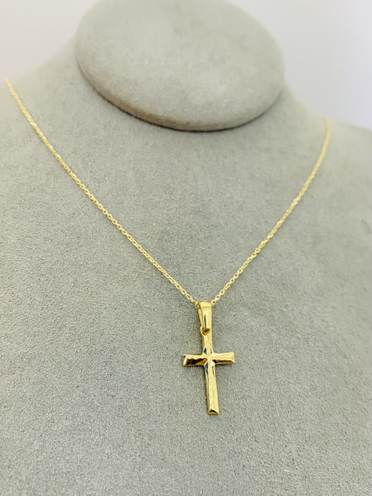 14k gold Chain and Pendant 45cm 25OCTB047