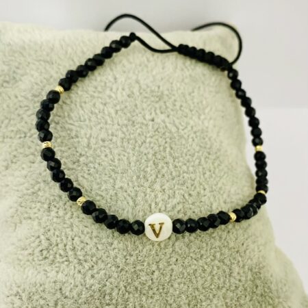 14k gold bracelet  hand made letter V