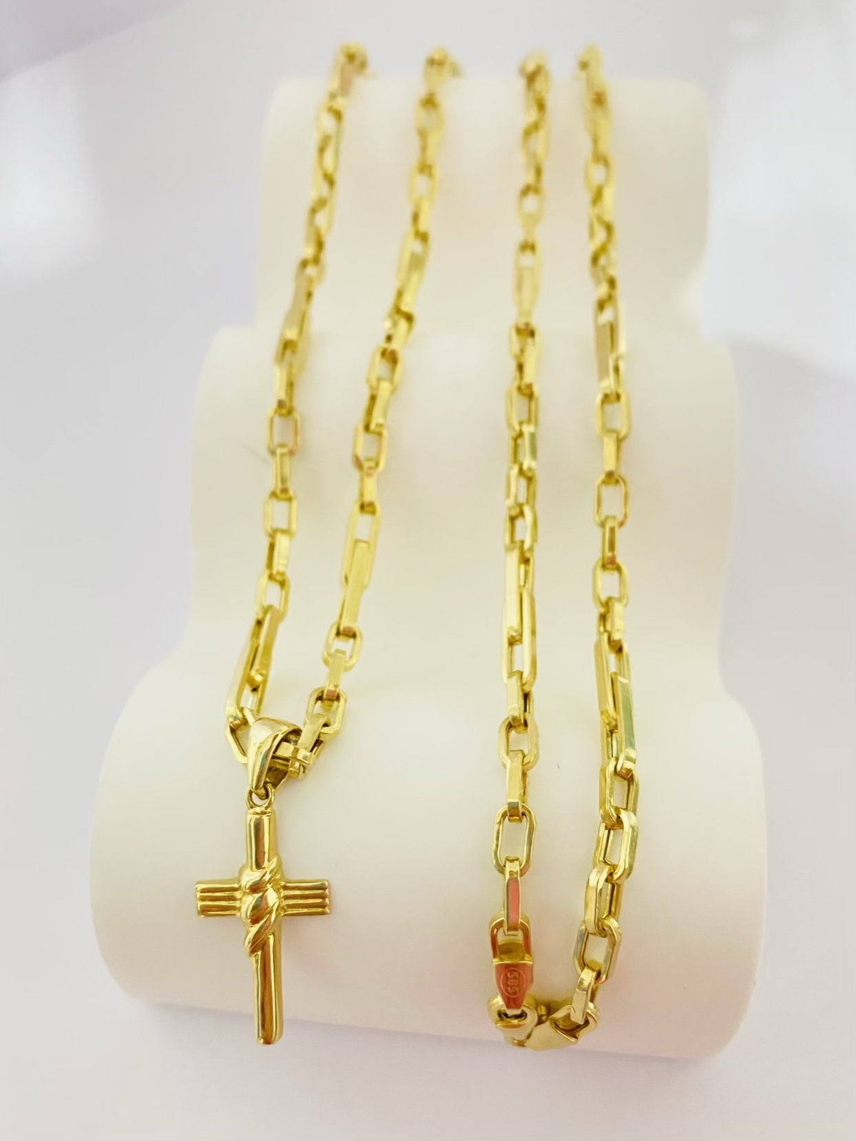 14k gold chain and pendant 25DM-D