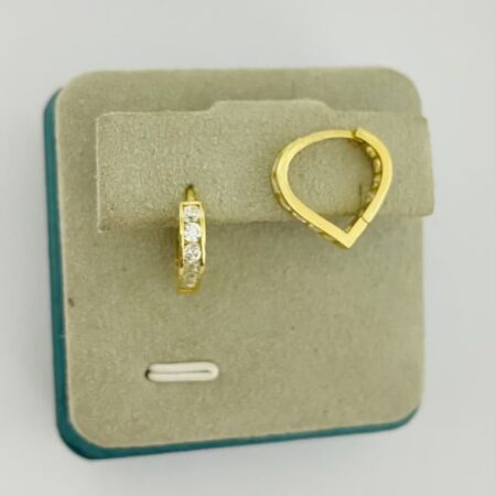 Dazzling 14K Gold Earrings 26J001
