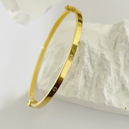 14k gold bangle bracelet 26JA3