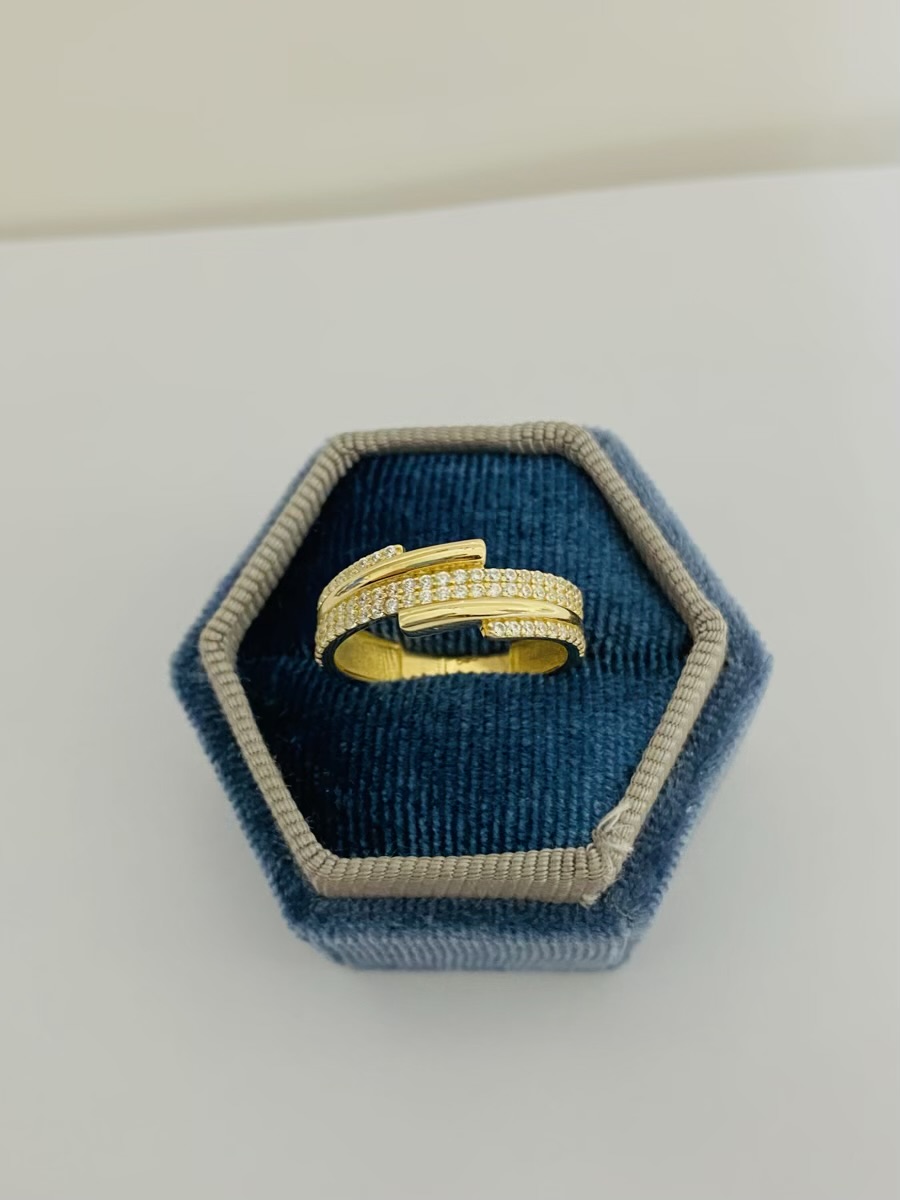 14k gold ring 28R0003