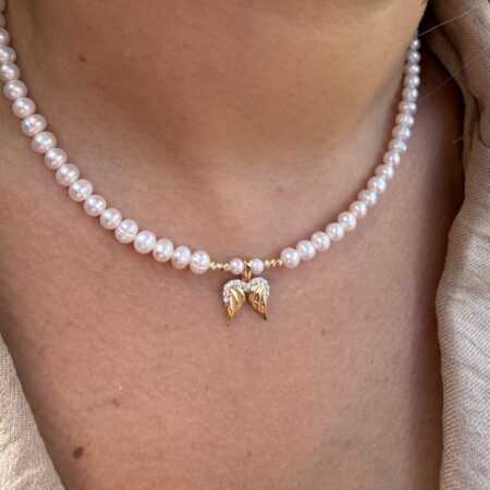14k gold blue stone pendant and beads with freshwater pearls size 39cm