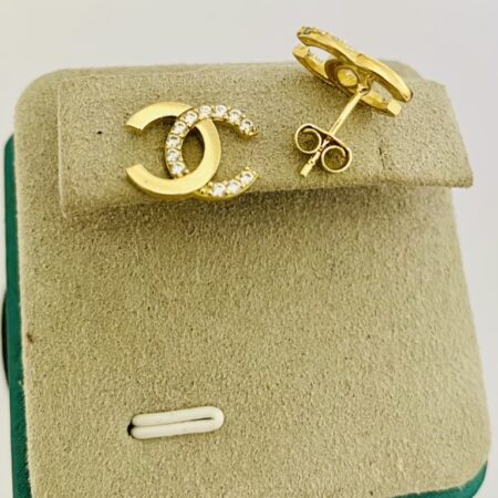 14k gold  earrings 25Mayn19M