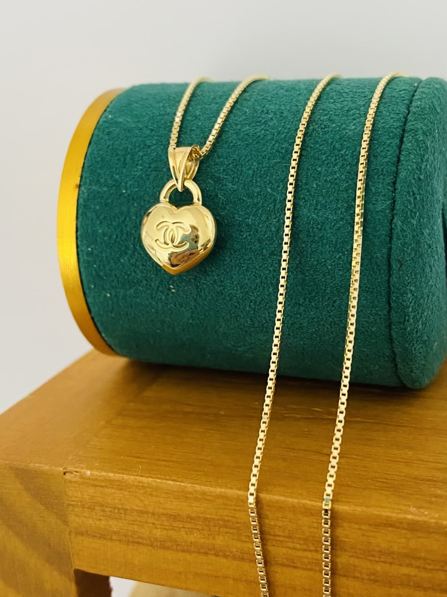 Fine 14k gold chain and pendant 50cm JUN041
