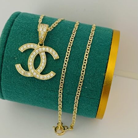 Fine 14k gold chain and pendant 45cm JUN098