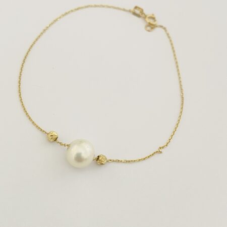 Fine 14k gold pearl  bracelet